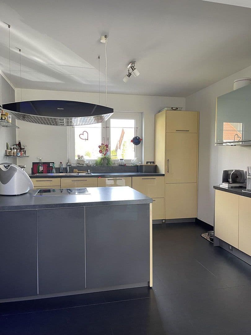 Prodej domu 140 m², pozemek 330 m², Achstetten, Bádensko-Württembersko Prodej domu 140 m², pozemek 330 m², Achstetten, Bádensko-Württembersko