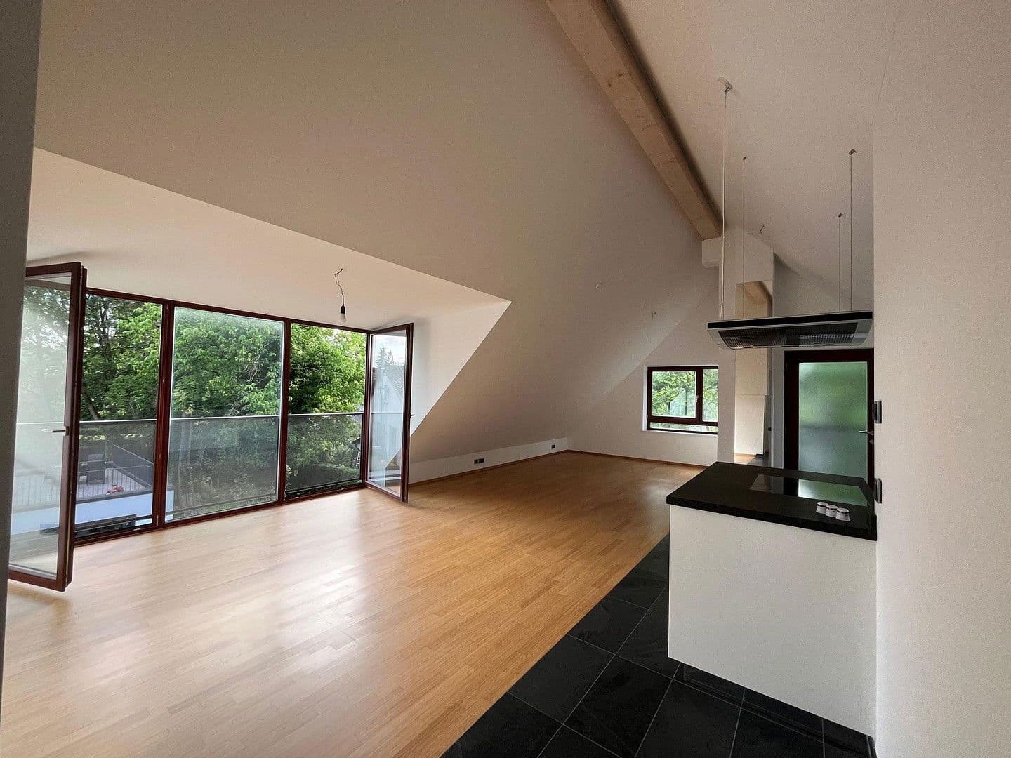 Pronájem bytu 3+1 72 m², München, Bavorsko Pronájem bytu 3+1 72 m², München, Bavorsko