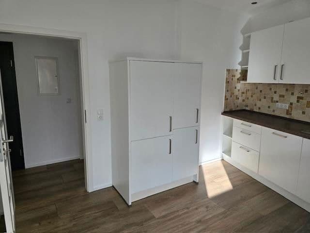 Pronájem bytu 3+kk 89 m², Karl-Legien-Straße 235, Bonn, Severní Porýní-Vestfálsko Pronájem bytu 3+kk 89 m², Karl-Legien-Straße 235, Bonn, Severní Porýní-Vestfálsko
