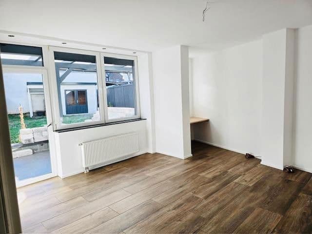 Pronájem bytu 3+kk 89 m², Karl-Legien-Straße 235, Bonn, Severní Porýní-Vestfálsko Pronájem bytu 3+kk 89 m², Karl-Legien-Straße 235, Bonn, Severní Porýní-Vestfálsko