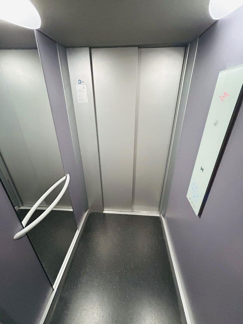 Prodej bytu 4+kk 154 m², Stuttgart, Bádensko-Württembersko Prodej bytu 4+kk 154 m², Stuttgart, Bádensko-Württembersko