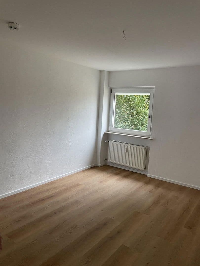 Pronájem bytu 3+1 75 m², Niederdorfelden, Hessen Pronájem bytu 3+1 75 m², Niederdorfelden, Hessen