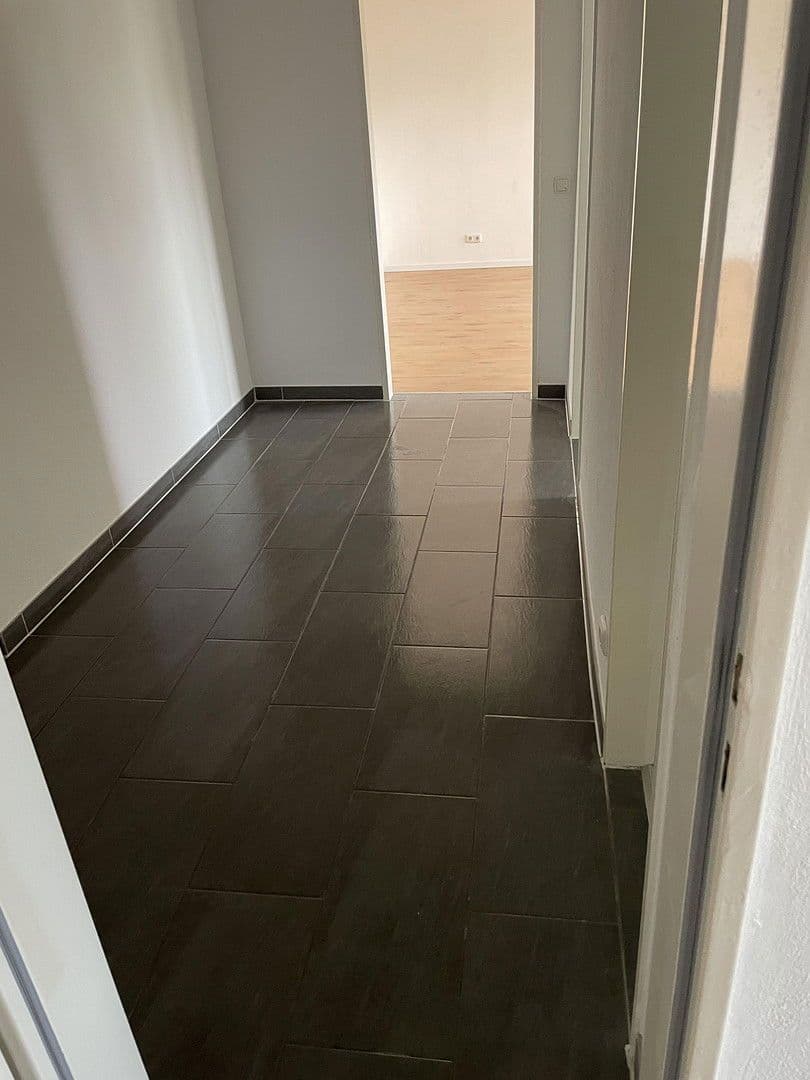 Pronájem bytu 3+1 75 m², Niederdorfelden, Hessen Pronájem bytu 3+1 75 m², Niederdorfelden, Hessen