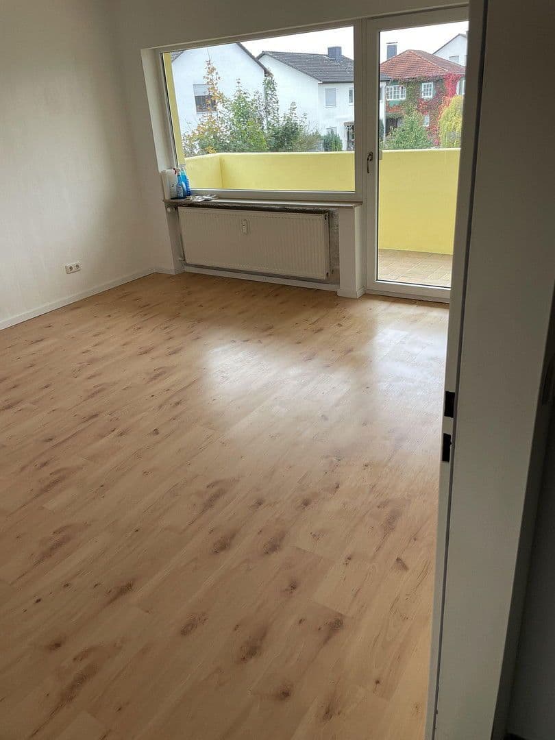 Pronájem bytu 3+1 75 m², Niederdorfelden, Hessen Pronájem bytu 3+1 75 m², Niederdorfelden, Hessen