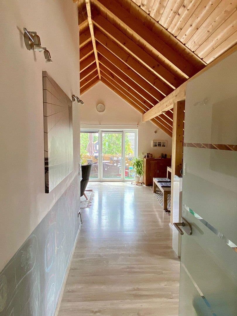 Pronájem bytu 3+1 90 m², Sickingerweg 20, Walldorf, Bádensko-Württembersko Pronájem bytu 3+1 90 m², Sickingerweg 20, Walldorf, Bádensko-Württembersko