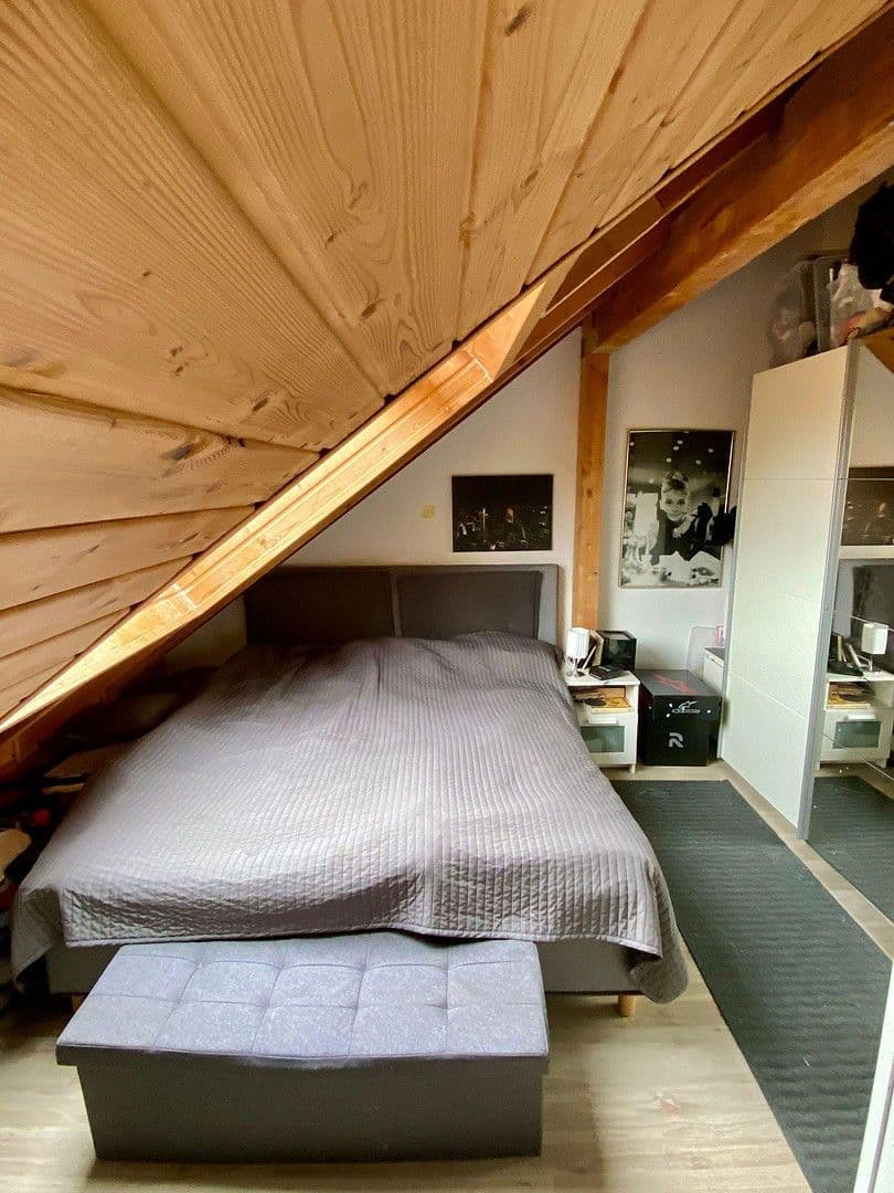 Pronájem bytu 3+1 90 m², Sickingerweg 20, Walldorf, Bádensko-Württembersko Pronájem bytu 3+1 90 m², Sickingerweg 20, Walldorf, Bádensko-Württembersko
