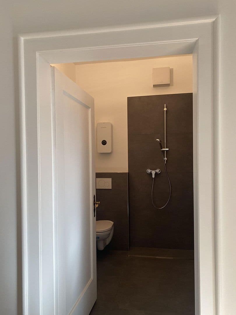 Pronájem bytu 2+1 36 m², Hochstraße 61, Andernach, Porýní-Falc Pronájem bytu 2+1 36 m², Hochstraße 61, Andernach, Porýní-Falc