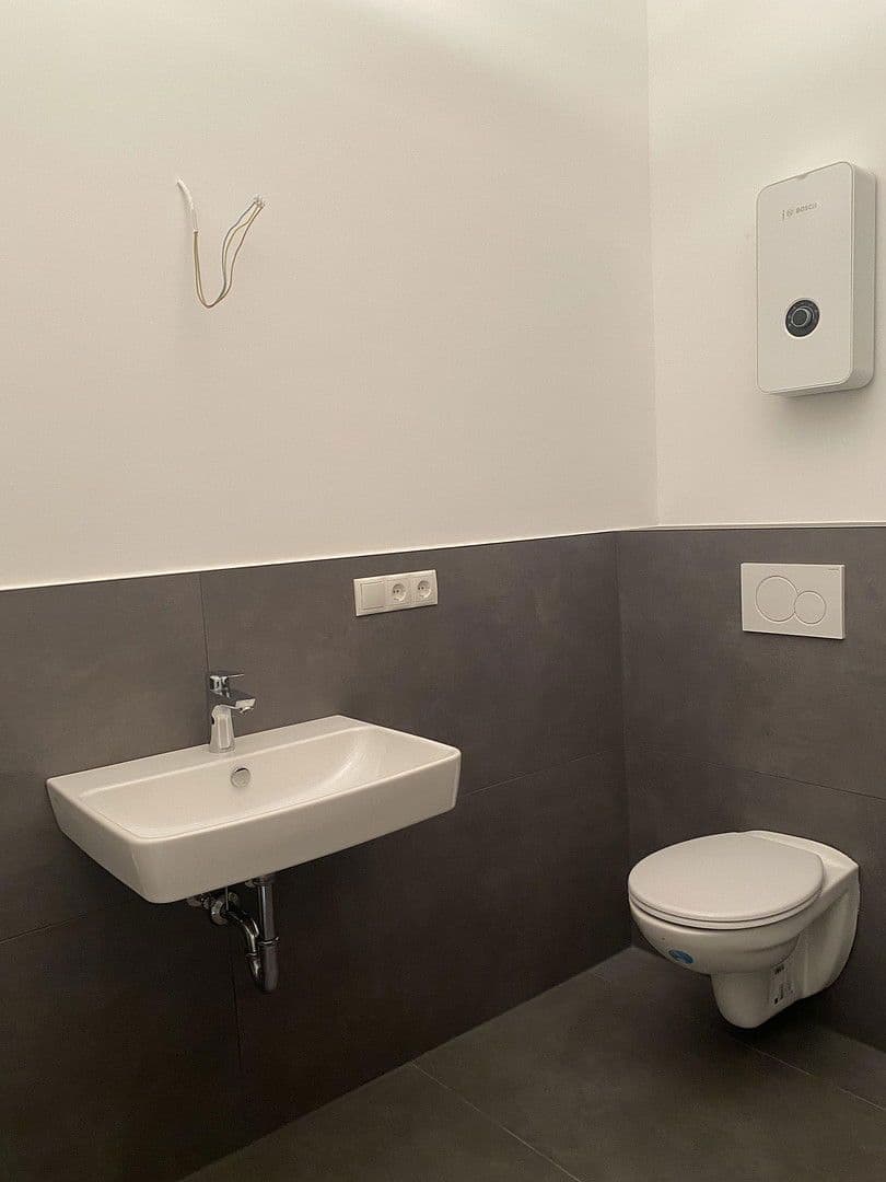 Pronájem bytu 2+1 36 m², Hochstraße 61, Andernach, Porýní-Falc Pronájem bytu 2+1 36 m², Hochstraße 61, Andernach, Porýní-Falc
