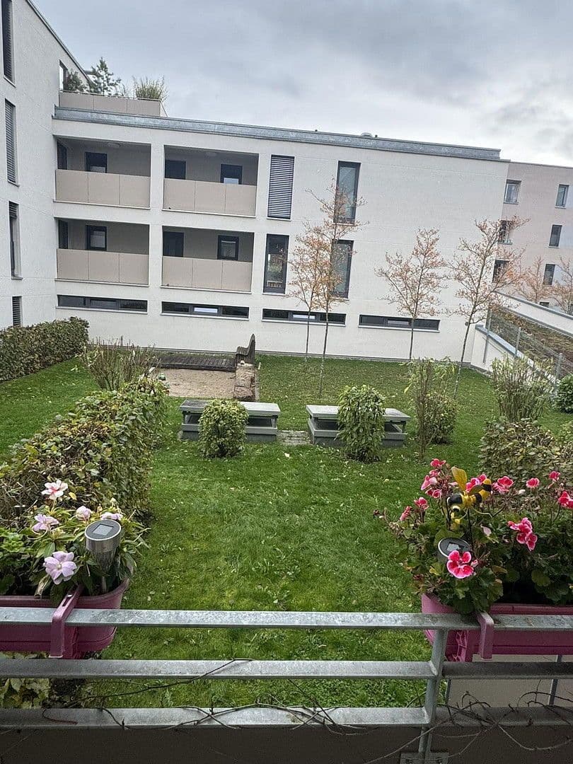 Pronájem bytu 3+kk 112 m², Blaustein, Bádensko-Württembersko Pronájem bytu 3+kk 112 m², Blaustein, Bádensko-Württembersko