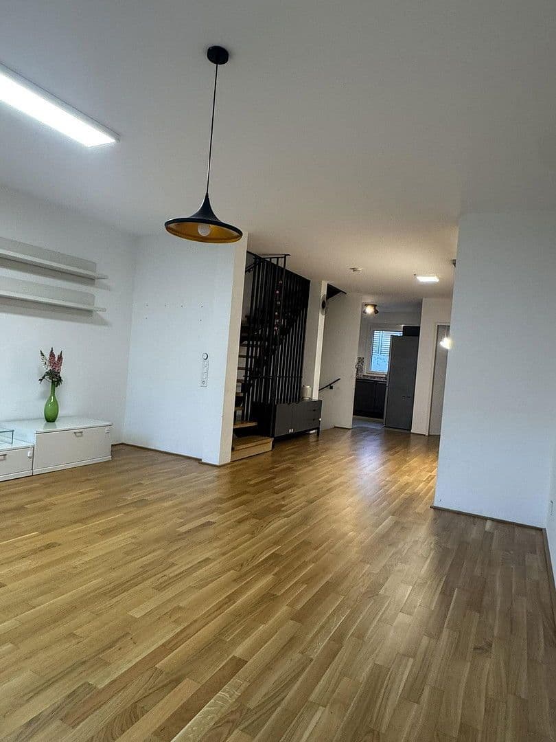 Pronájem bytu 3+kk 112 m², Blaustein, Bádensko-Württembersko Pronájem bytu 3+kk 112 m², Blaustein, Bádensko-Württembersko