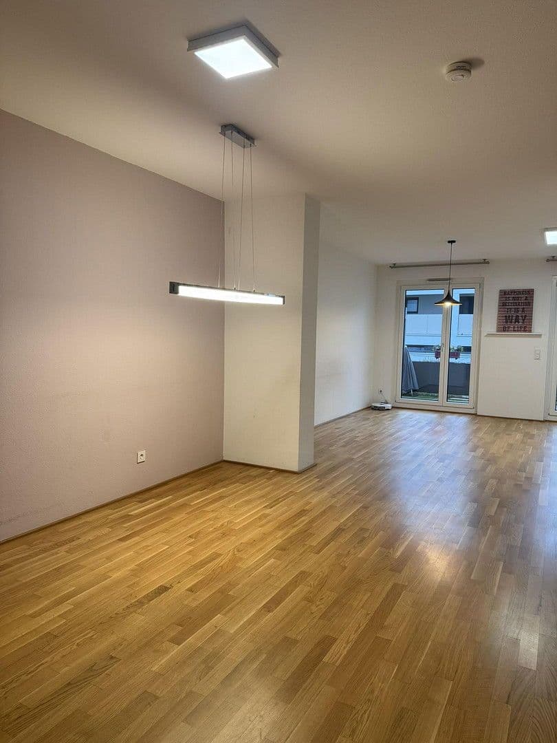 Pronájem bytu 3+kk 112 m², Blaustein, Bádensko-Württembersko Pronájem bytu 3+kk 112 m², Blaustein, Bádensko-Württembersko