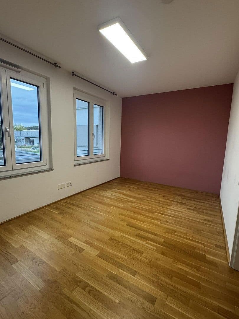 Pronájem bytu 3+kk 112 m², Blaustein, Bádensko-Württembersko Pronájem bytu 3+kk 112 m², Blaustein, Bádensko-Württembersko