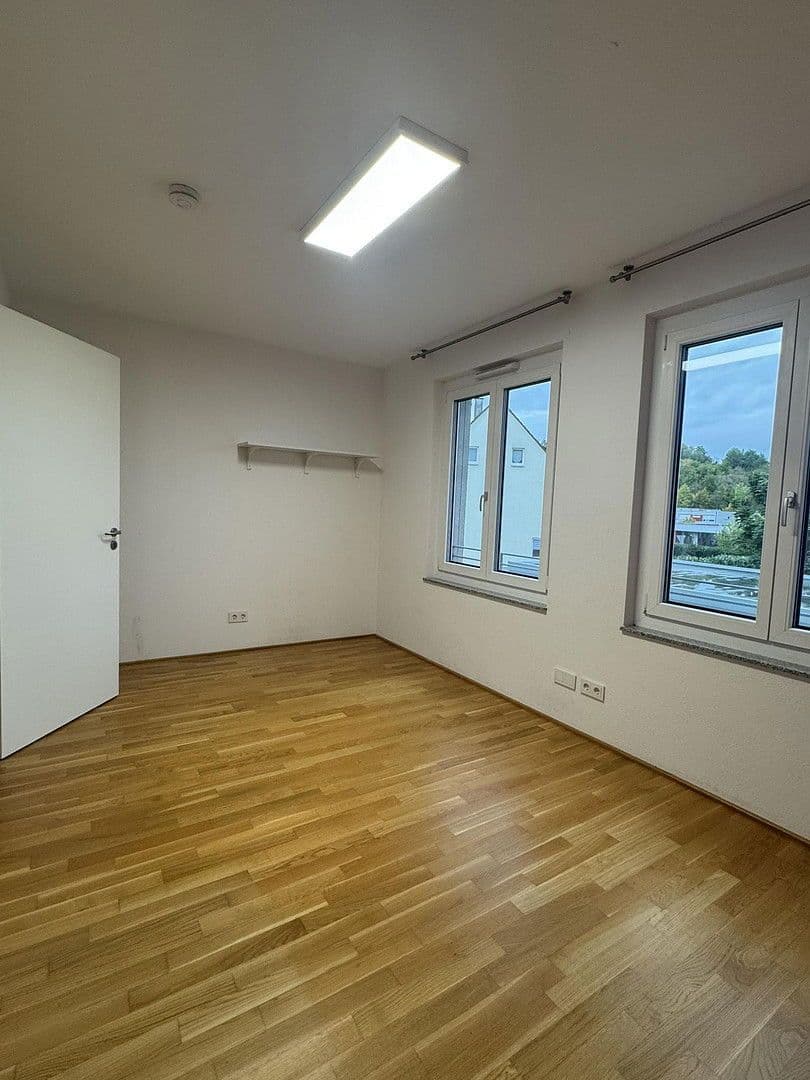 Pronájem bytu 3+kk 112 m², Blaustein, Bádensko-Württembersko Pronájem bytu 3+kk 112 m², Blaustein, Bádensko-Württembersko