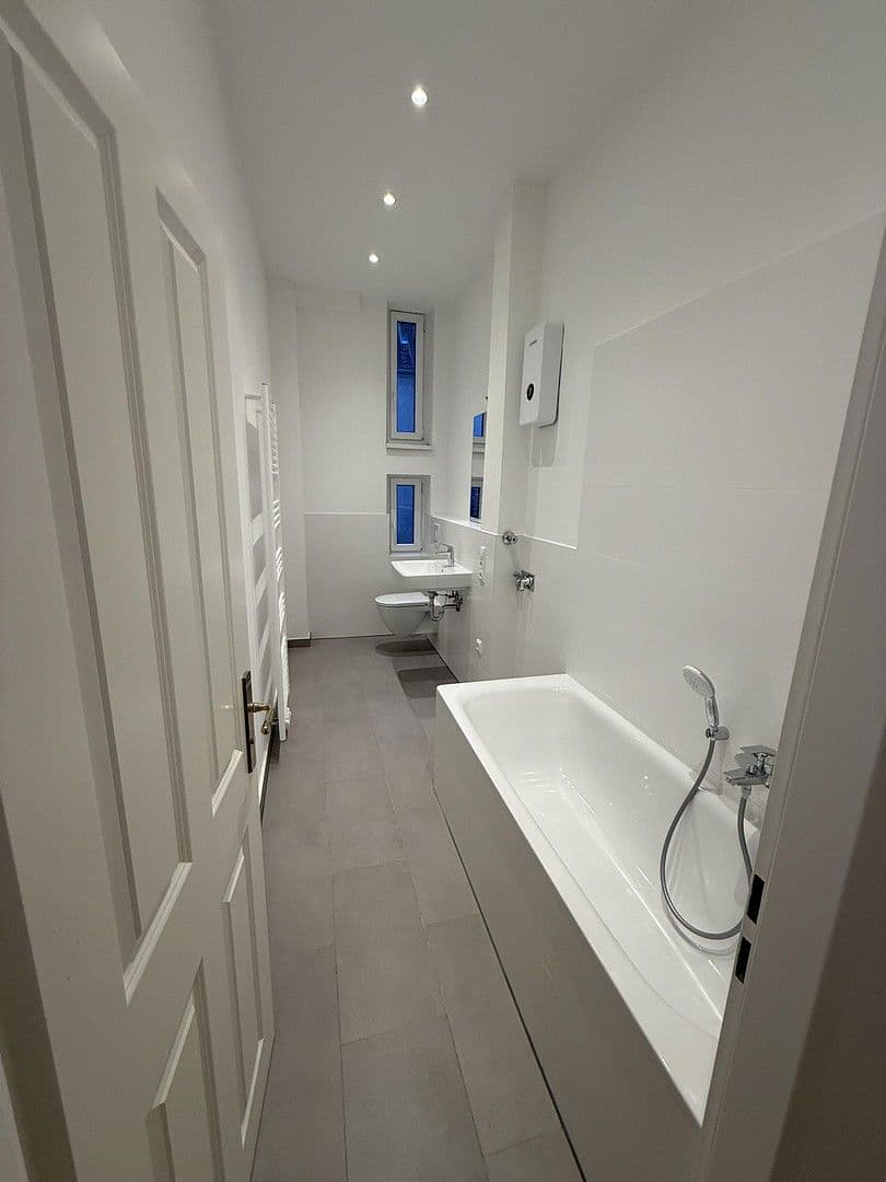 Pronájem bytu 4+1 139 m², Schlossstraße 63, Berlin, Berlín Pronájem bytu 4+1 139 m², Schlossstraße 63, Berlin, Berlín