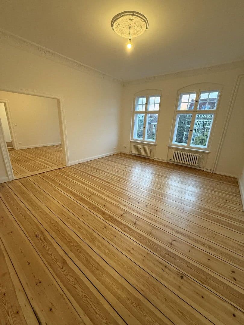 Pronájem bytu 4+1 139 m², Schlossstraße 63, Berlin, Berlín Pronájem bytu 4+1 139 m², Schlossstraße 63, Berlin, Berlín