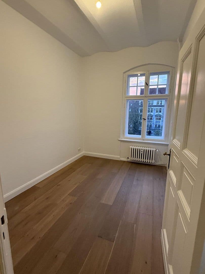 Pronájem bytu 4+1 139 m², Schlossstraße 63, Berlin, Berlín Pronájem bytu 4+1 139 m², Schlossstraße 63, Berlin, Berlín