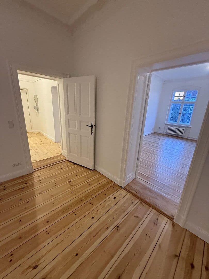 Pronájem bytu 4+1 139 m², Schlossstraße 63, Berlin, Berlín Pronájem bytu 4+1 139 m², Schlossstraße 63, Berlin, Berlín