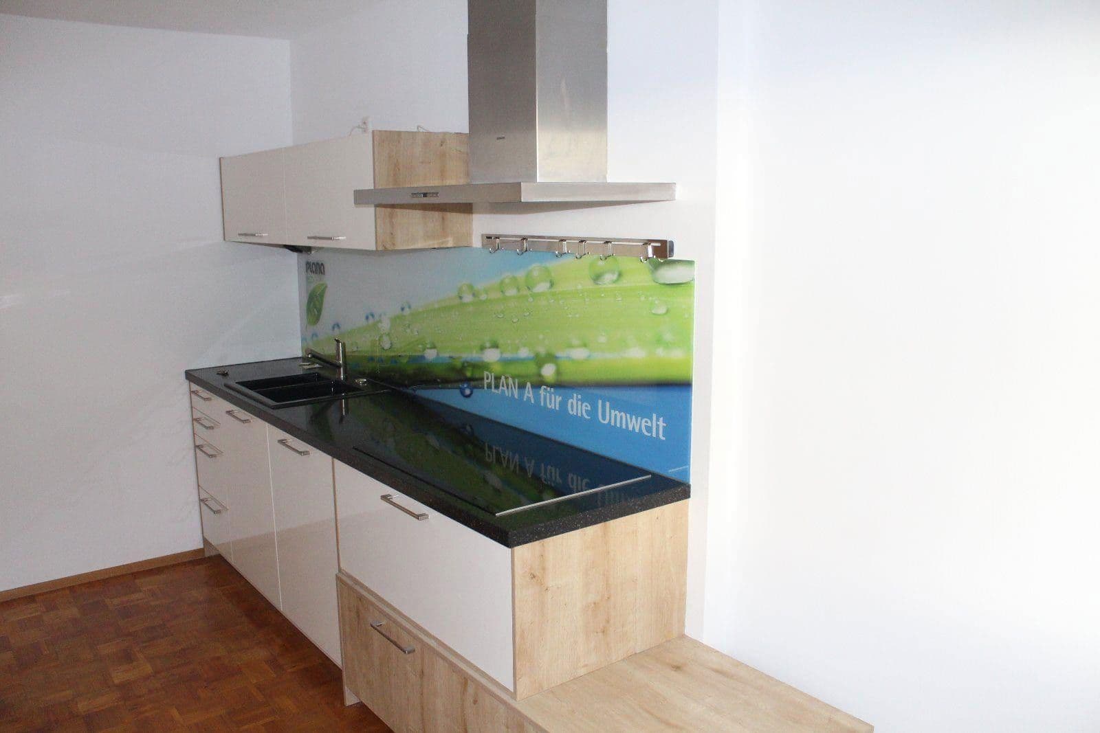 Pronájem bytu 2+1 80 m², Esslingen am Neckar, Bádensko-Württembersko Pronájem bytu 2+1 80 m², Esslingen am Neckar, Bádensko-Württembersko