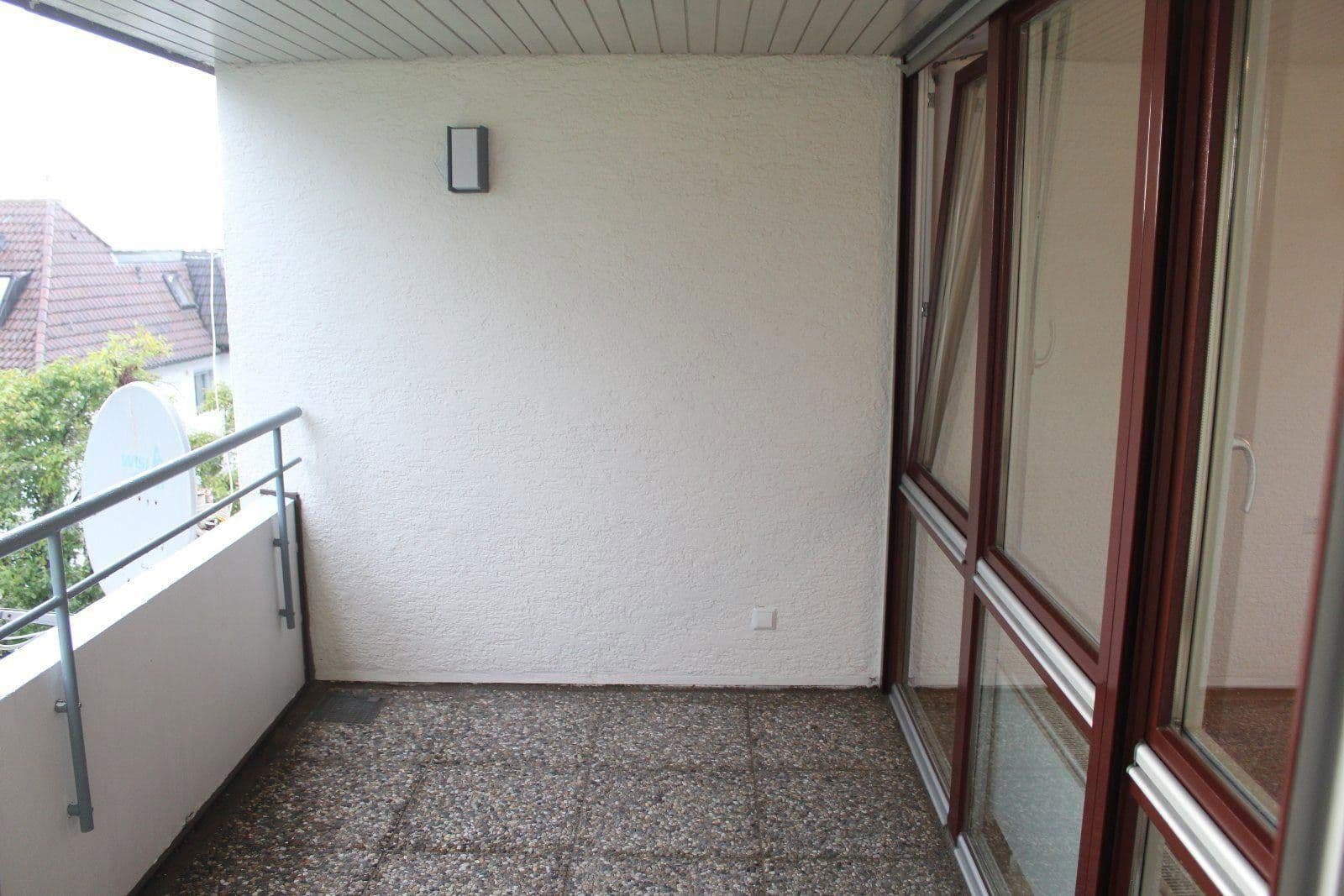 Pronájem bytu 2+1 80 m², Esslingen am Neckar, Bádensko-Württembersko Pronájem bytu 2+1 80 m², Esslingen am Neckar, Bádensko-Württembersko