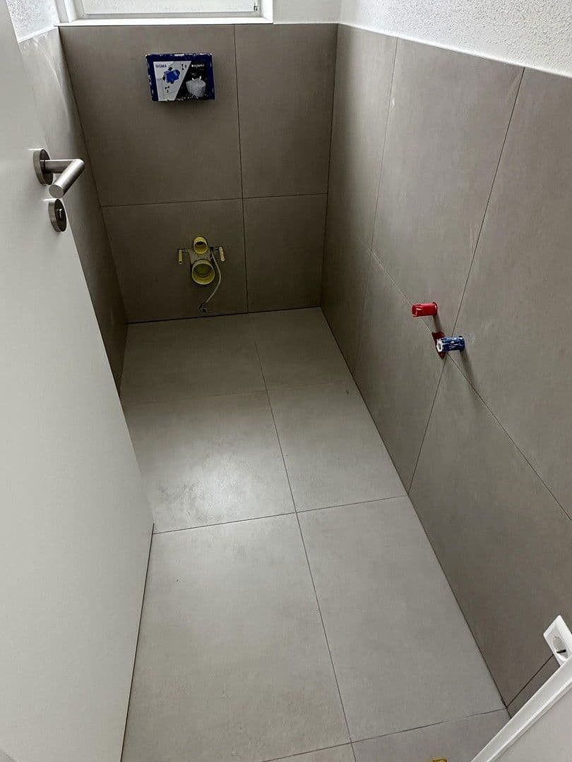Pronájem bytu 4+1 98 m², Kirchheim unter Teck, Bádensko-Württembersko Pronájem bytu 4+1 98 m², Kirchheim unter Teck, Bádensko-Württembersko