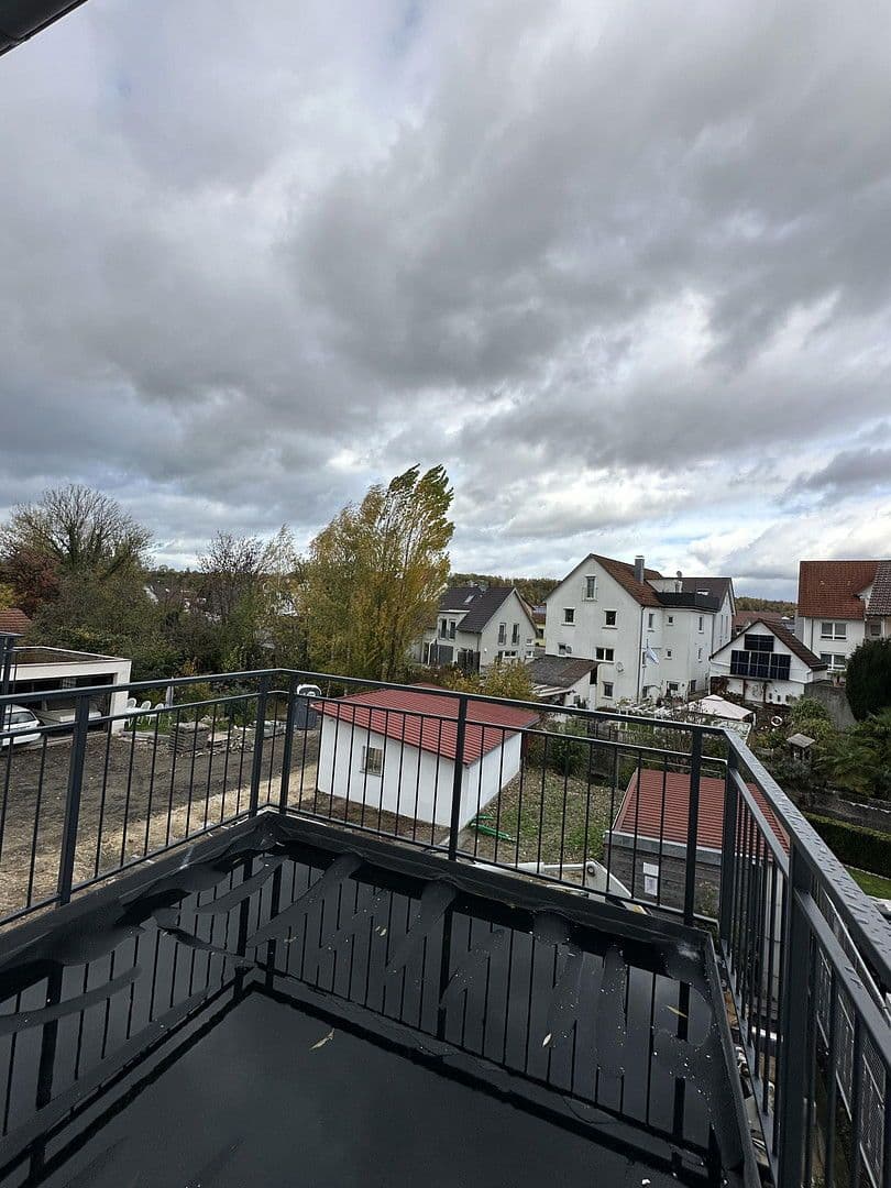 Pronájem bytu 4+1 98 m², Kirchheim unter Teck, Bádensko-Württembersko Pronájem bytu 4+1 98 m², Kirchheim unter Teck, Bádensko-Württembersko