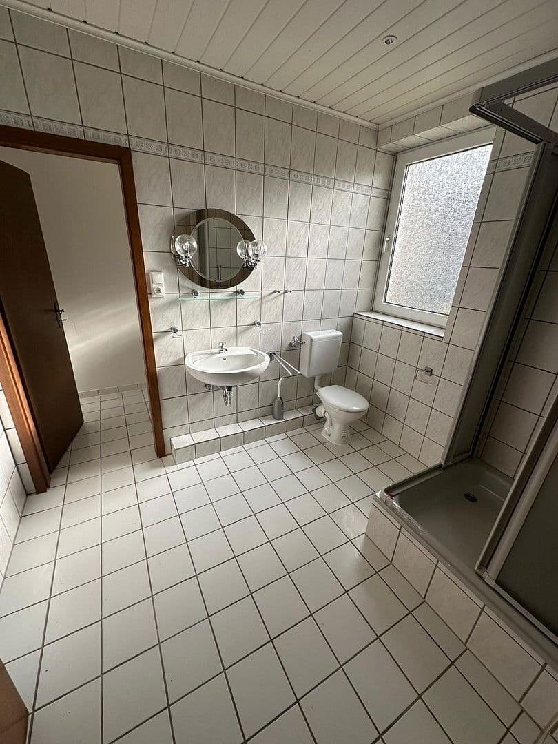 Pronájem bytu 1+1 37 m², Jüchen, Severní Porýní-Vestfálsko Pronájem bytu 1+1 37 m², Jüchen, Severní Porýní-Vestfálsko