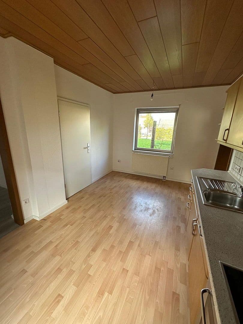 Pronájem bytu 1+1 37 m², Jüchen, Severní Porýní-Vestfálsko Pronájem bytu 1+1 37 m², Jüchen, Severní Porýní-Vestfálsko