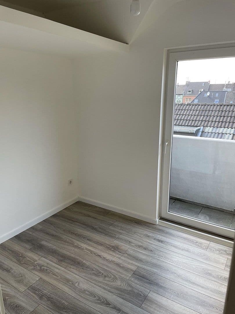 Pronájem bytu 2+1 40 m², Kabelstraße 50, Mönchengladbach, Severní Porýní-Vestfálsko Pronájem bytu 2+1 40 m², Kabelstraße 50, Mönchengladbach, Severní Porýní-Vestfálsko
