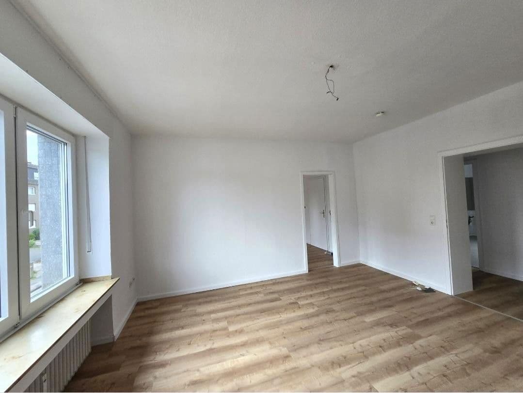 Pronájem bytu 4+1 96 m², Eschweiler, Severní Porýní-Vestfálsko Pronájem bytu 4+1 96 m², Eschweiler, Severní Porýní-Vestfálsko