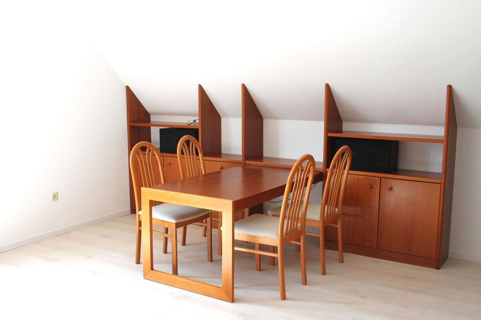 Pronájem bytu 2+1 59 m², Schwibbogengasse, Augsburg, Bavorsko Pronájem bytu 2+1 59 m², Schwibbogengasse, Augsburg, Bavorsko