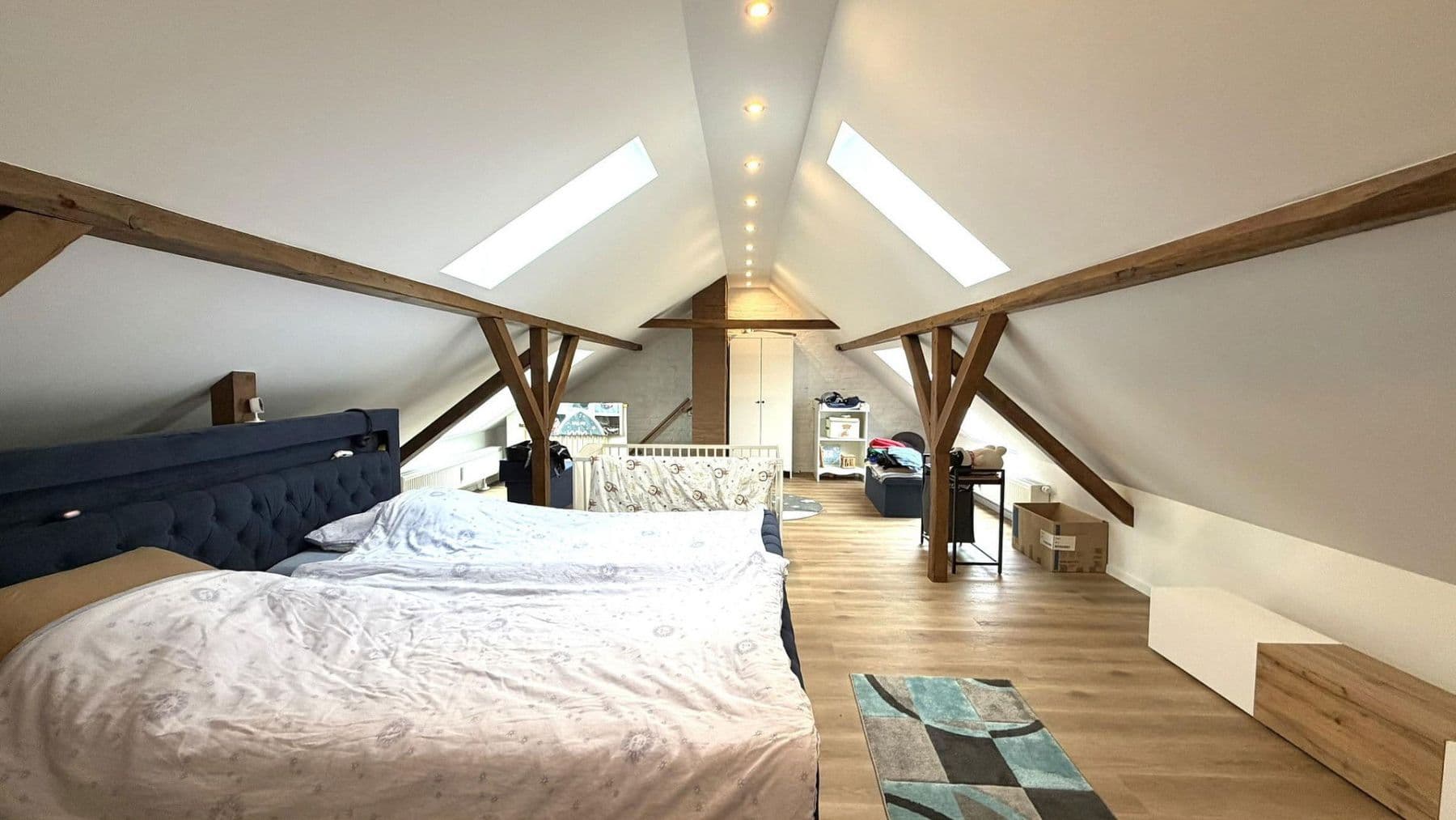 Prodej domu 255 m², pozemek 636 m², Mülheim an der Ruhr, Severní Porýní-Vestfálsko Prodej domu 255 m², pozemek 636 m², Mülheim an der Ruhr, Severní Porýní-Vestfálsko