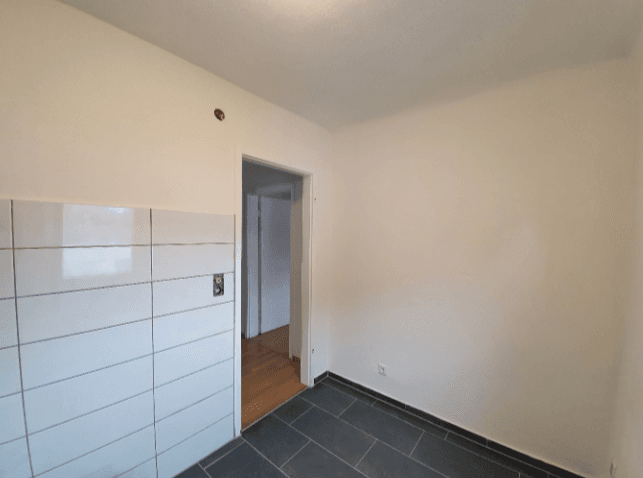 Prodej bytu 3+1 55 m², Burgstr. 48, Fellbach, Bádensko-Württembersko Prodej bytu 3+1 55 m², Burgstr. 48, Fellbach, Bádensko-Württembersko