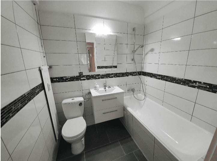 Prodej bytu 3+1 55 m², Burgstr. 48, Fellbach, Bádensko-Württembersko Prodej bytu 3+1 55 m², Burgstr. 48, Fellbach, Bádensko-Württembersko