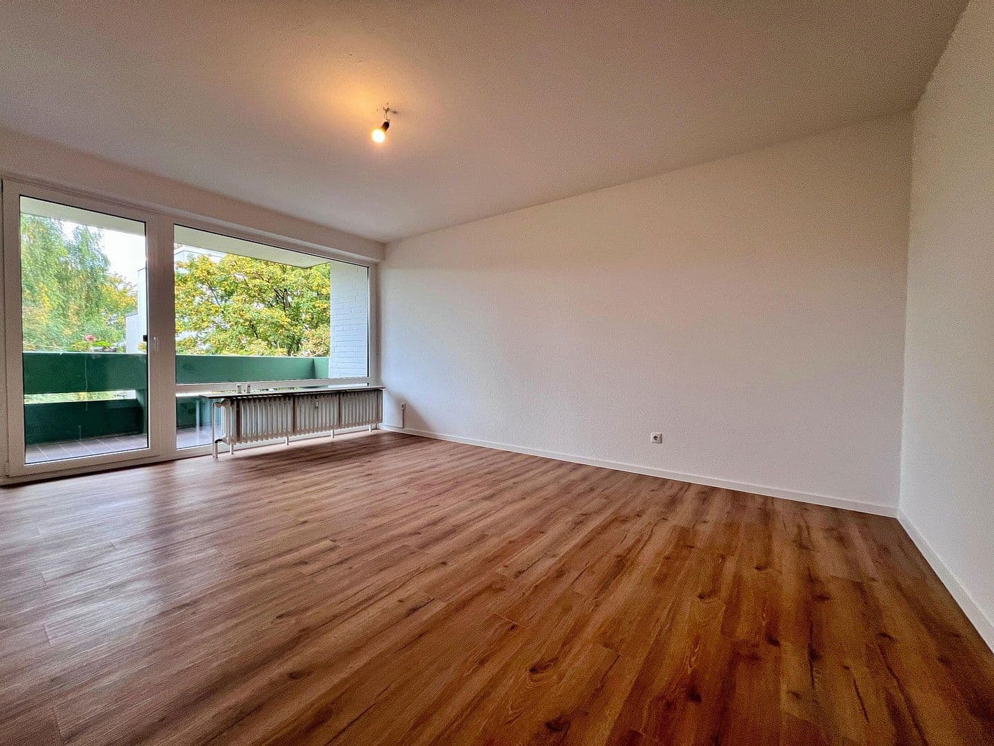 Prodej bytu 3+1 77 m², Achim, Dolní Sasko Prodej bytu 3+1 77 m², Achim, Dolní Sasko