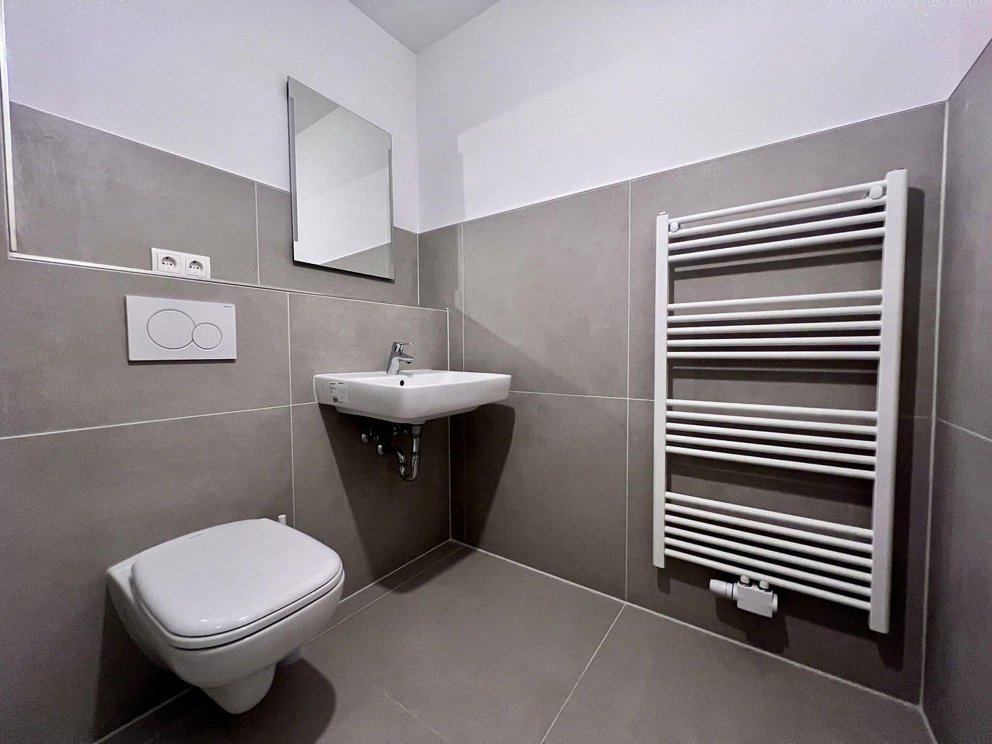 Prodej bytu 3+1 77 m², Achim, Dolní Sasko Prodej bytu 3+1 77 m², Achim, Dolní Sasko