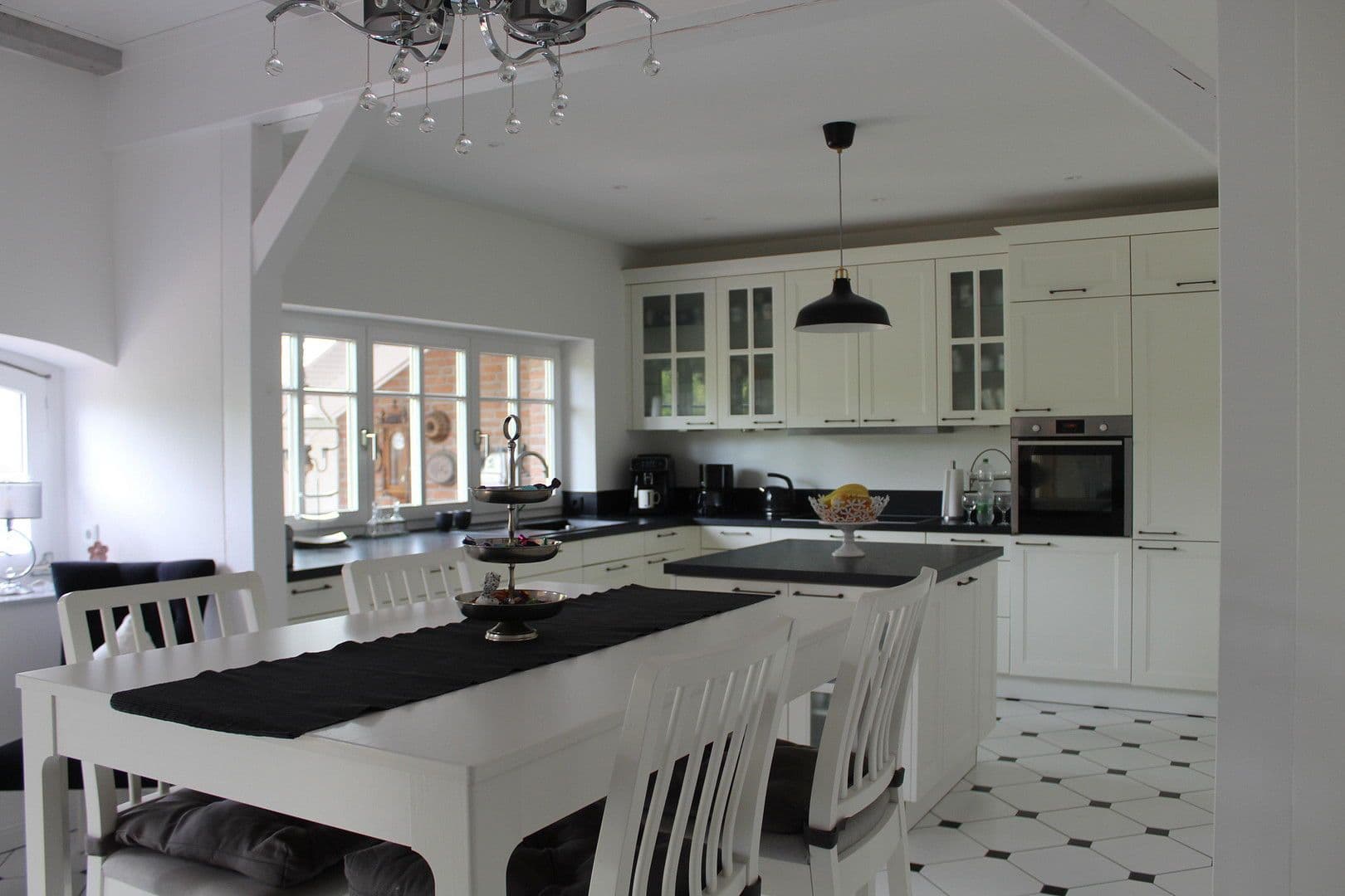 Prodej domu 378 m², pozemek 1.840 m², Wakendorf II, Šlesvicko-Holštýnsko Prodej domu 378 m², pozemek 1.840 m², Wakendorf II, Šlesvicko-Holštýnsko