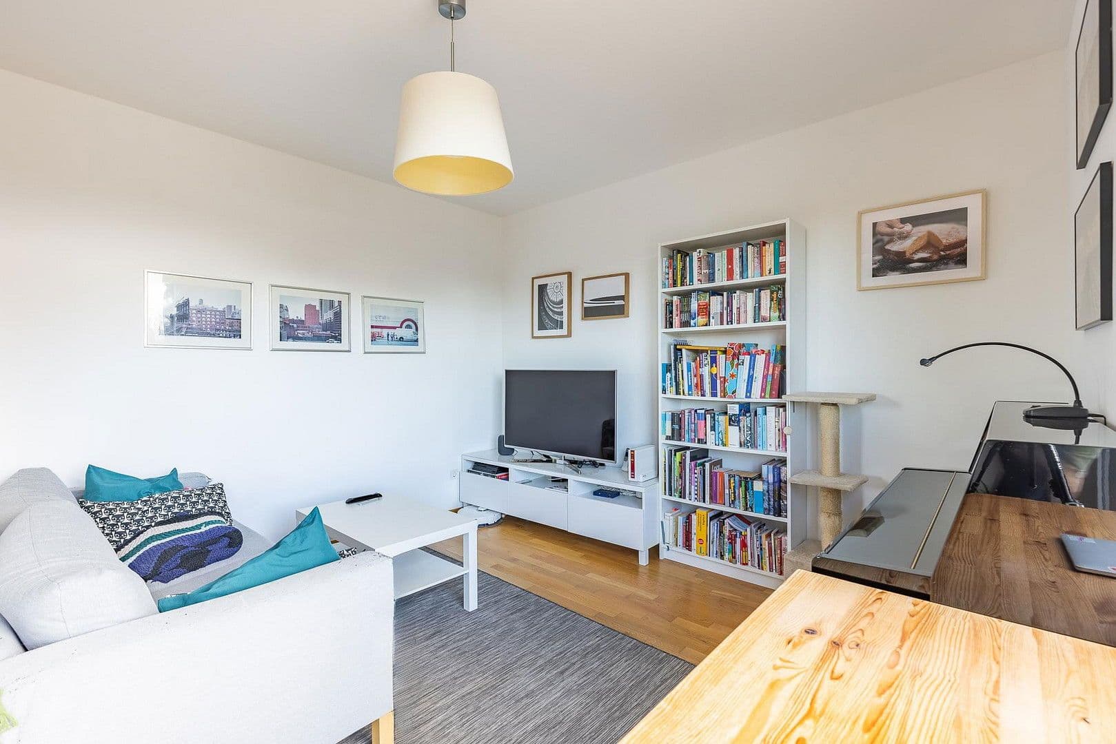 Pronájem bytu 3+1 132 m², Köln, Severní Porýní-Vestfálsko Pronájem bytu 3+1 132 m², Köln, Severní Porýní-Vestfálsko