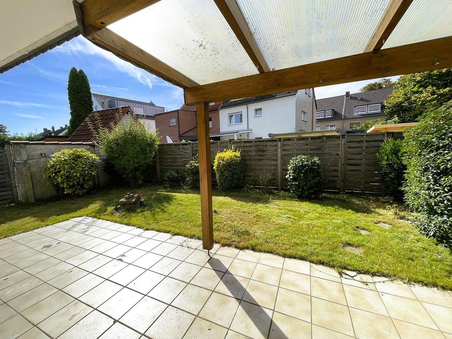 Prodej domu 136 m², pozemek 310 m², Hilden, Severní Porýní-Vestfálsko Prodej domu 136 m², pozemek 310 m², Hilden, Severní Porýní-Vestfálsko