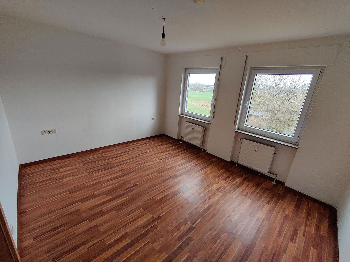 Prodej bytu 2+1 58 m², Nürtingen, Bádensko-Württembersko Prodej bytu 2+1 58 m², Nürtingen, Bádensko-Württembersko