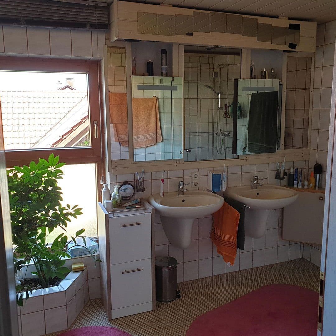 Prodej domu 155 m², pozemek 324 m², Schlat, Bádensko-Württembersko Prodej domu 155 m², pozemek 324 m², Schlat, Bádensko-Württembersko