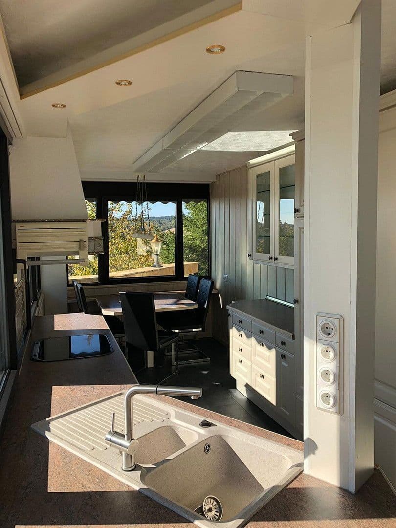 Pronájem bytu 3+kk 120 m², Untergruppenbach, Bádensko-Württembersko Pronájem bytu 3+kk 120 m², Untergruppenbach, Bádensko-Württembersko