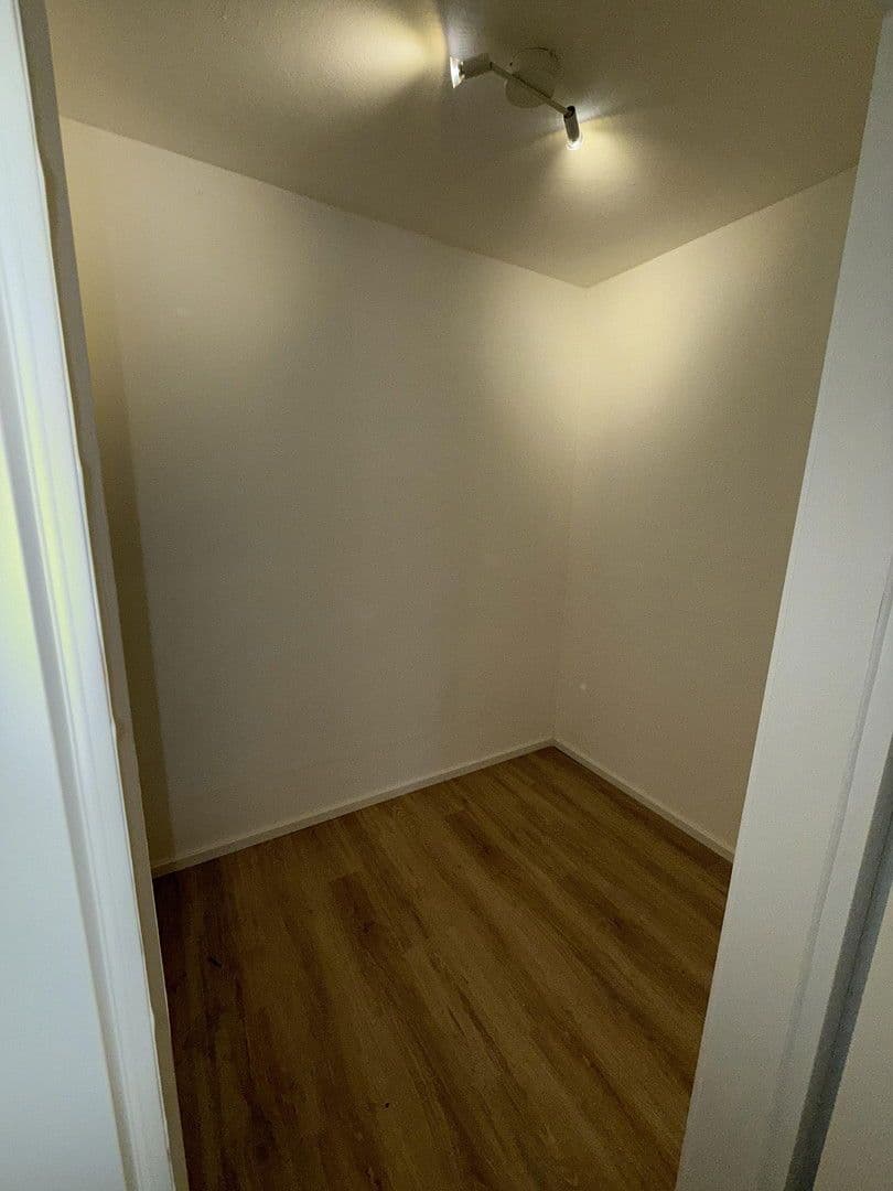 Prodej bytu 1+1 50 m², Bonn, Severní Porýní-Vestfálsko Prodej bytu 1+1 50 m², Bonn, Severní Porýní-Vestfálsko
