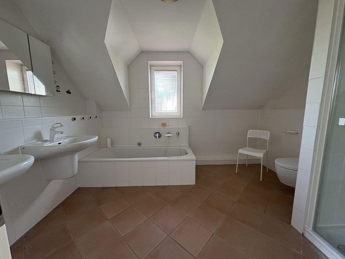 Prodej domu 175 m², pozemek 512 m², Königswinter, Severní Porýní-Vestfálsko Prodej domu 175 m², pozemek 512 m², Königswinter, Severní Porýní-Vestfálsko