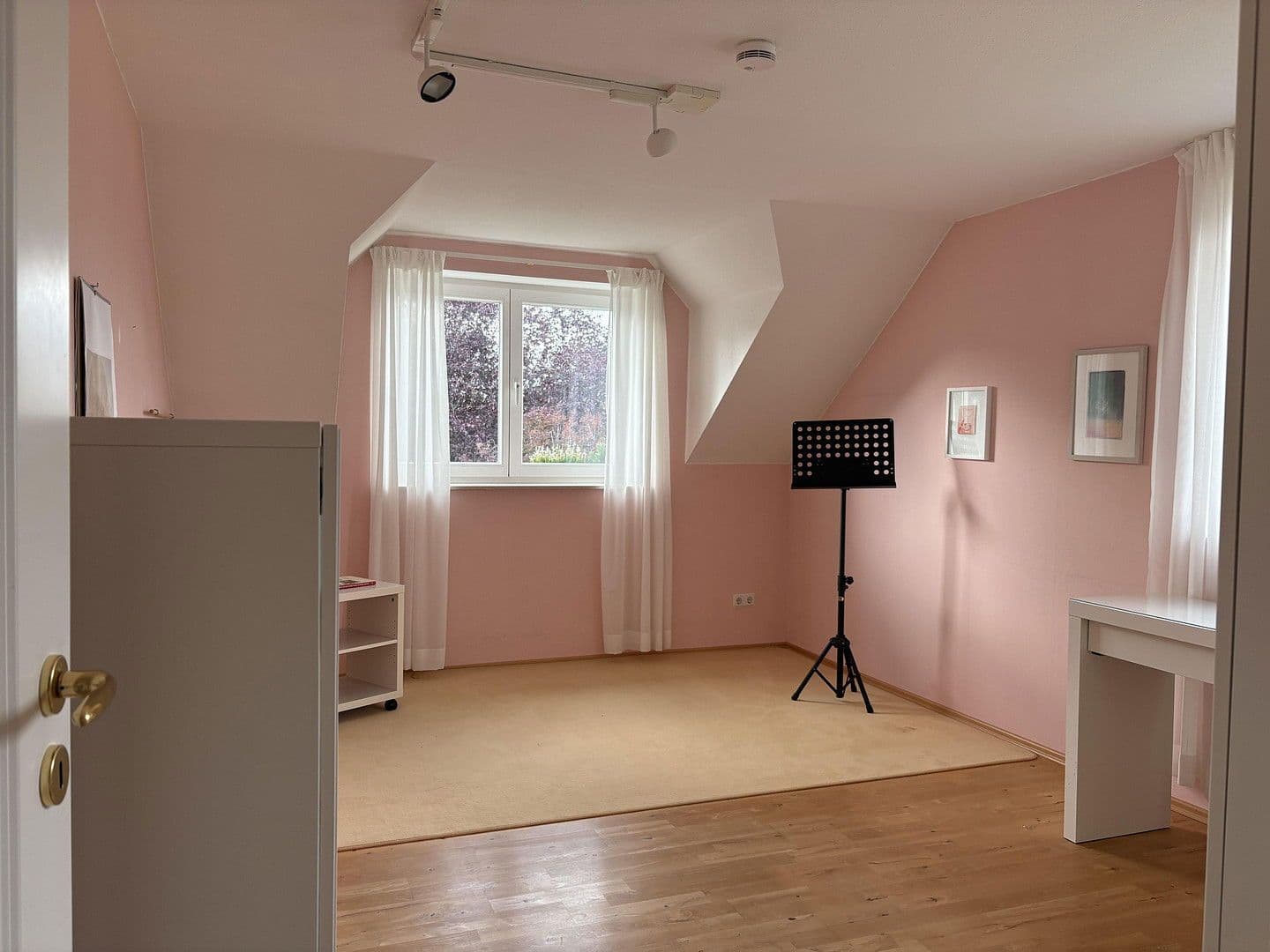 Prodej domu 175 m², pozemek 512 m², Königswinter, Severní Porýní-Vestfálsko Prodej domu 175 m², pozemek 512 m², Königswinter, Severní Porýní-Vestfálsko