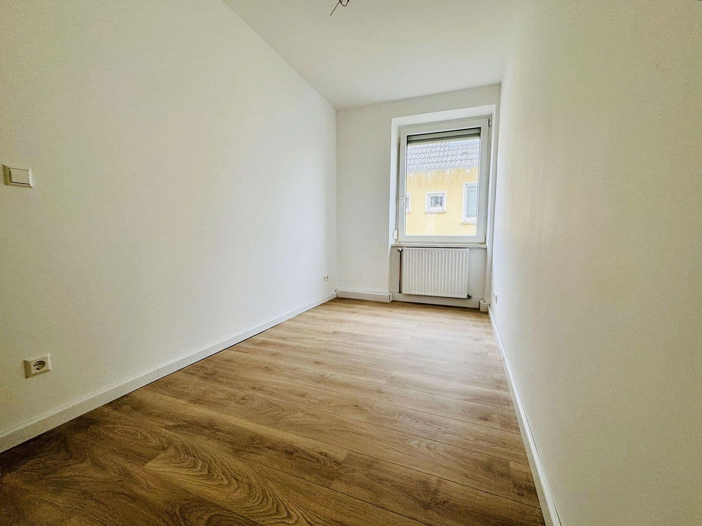 Pronájem bytu 3+1 72 m², Unterhäuserstr. 1, Stuttgart Degerloch, Bádensko-Württembersko Pronájem bytu 3+1 72 m², Unterhäuserstr. 1, Stuttgart Degerloch, Bádensko-Württembersko