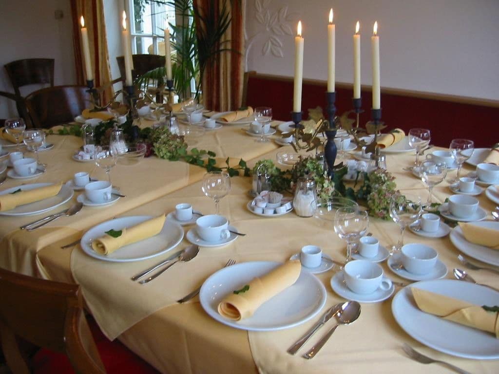 Pronájem nebytového prostoru 850 m², Dorfstrasse 6, Bad Schussenried, Bádensko-Württembersko Pronájem nebytového prostoru 850 m², Dorfstrasse 6, Bad Schussenried, Bádensko-Württembersko