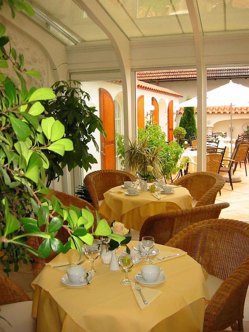 Pronájem nebytového prostoru 850 m², Dorfstrasse 6, Bad Schussenried, Bádensko-Württembersko Pronájem nebytového prostoru 850 m², Dorfstrasse 6, Bad Schussenried, Bádensko-Württembersko