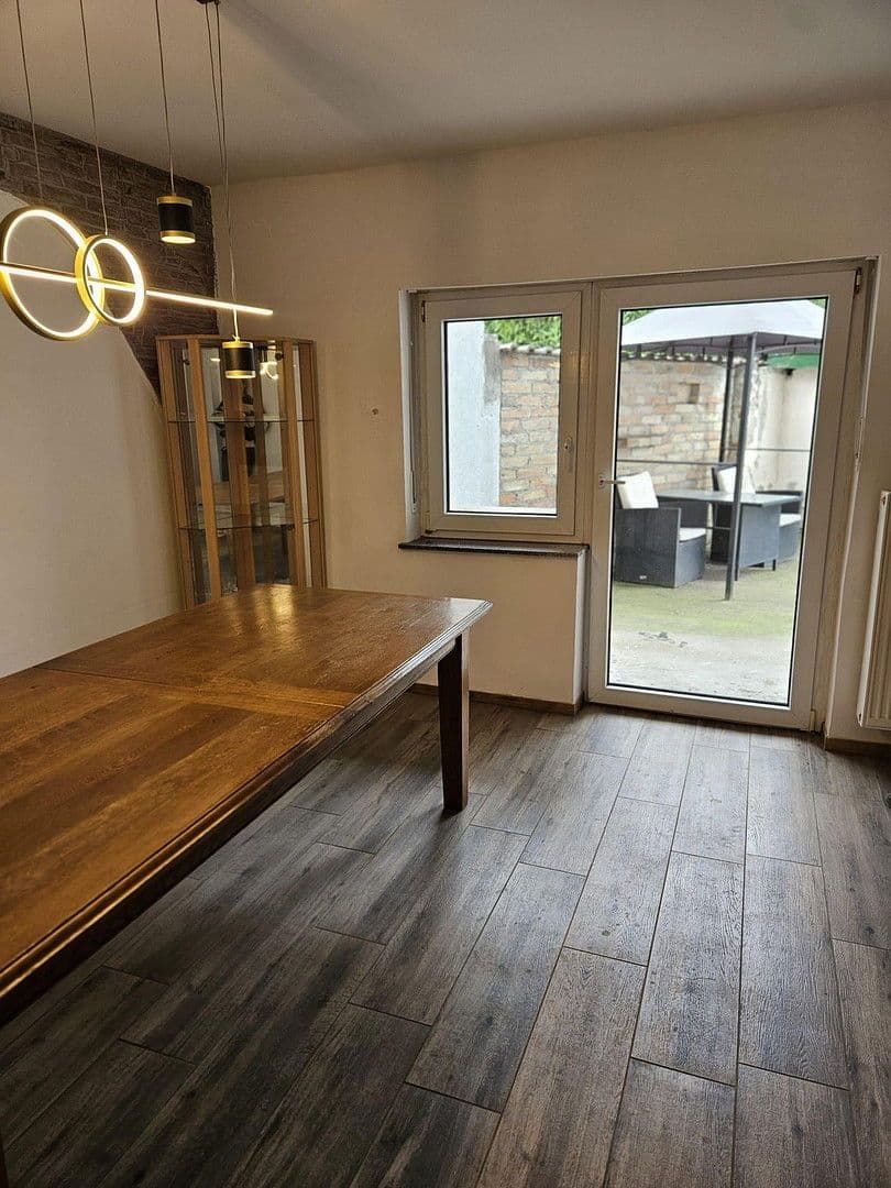 Pronájem domu 160 m², pozemek 940 m², Philippsburg, Bádensko-Württembersko Pronájem domu 160 m², pozemek 940 m², Philippsburg, Bádensko-Württembersko