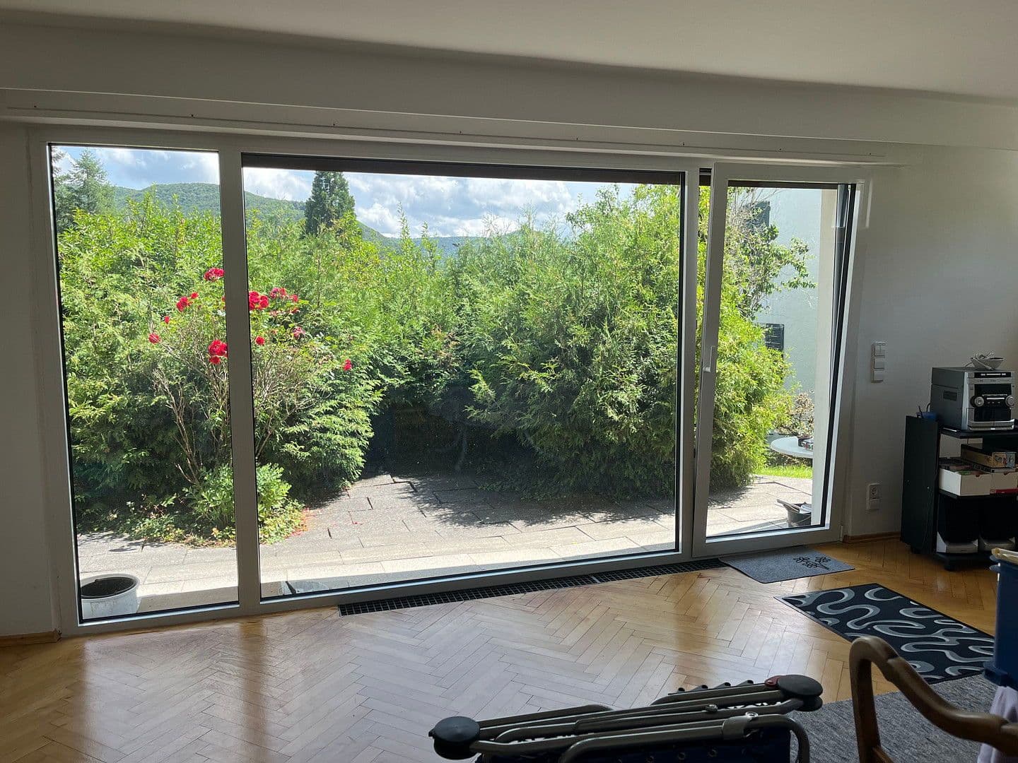 Prodej domu 230 m², pozemek 1.176 m², Markwiesenweg 26, Eningen unter Achalm, Bádensko-Württembersko Prodej domu 230 m², pozemek 1.176 m², Markwiesenweg 26, Eningen unter Achalm, Bádensko-Württembersko