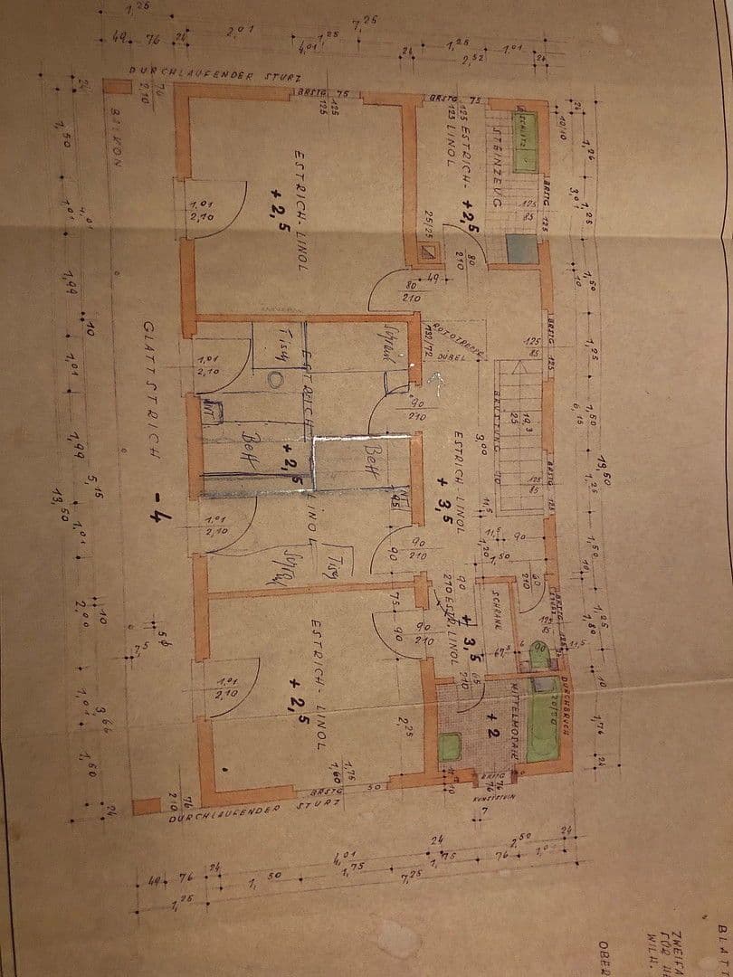 Prodej domu 230 m², pozemek 1.176 m², Markwiesenweg 26, Eningen unter Achalm, Bádensko-Württembersko Prodej domu 230 m², pozemek 1.176 m², Markwiesenweg 26, Eningen unter Achalm, Bádensko-Württembersko